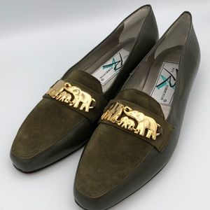 Ros Hommerson Golden Elephant Chain Loafers size 6